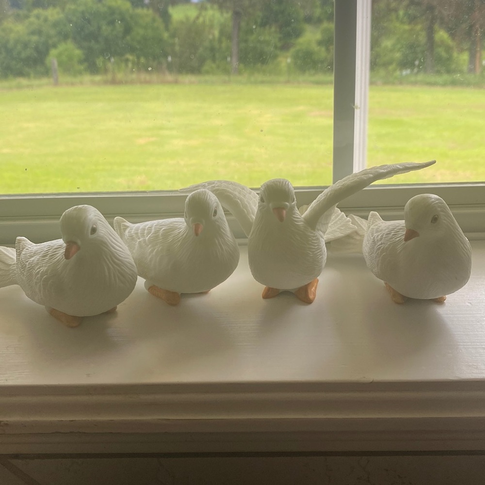 Home Interior Love Doves